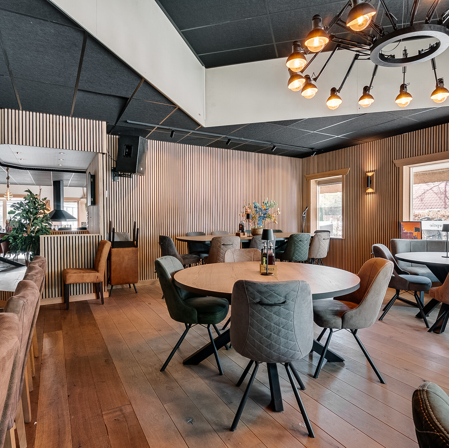 Restaurant Heerlijkheid zithoek leuk restaurant vlakbij steenwijk